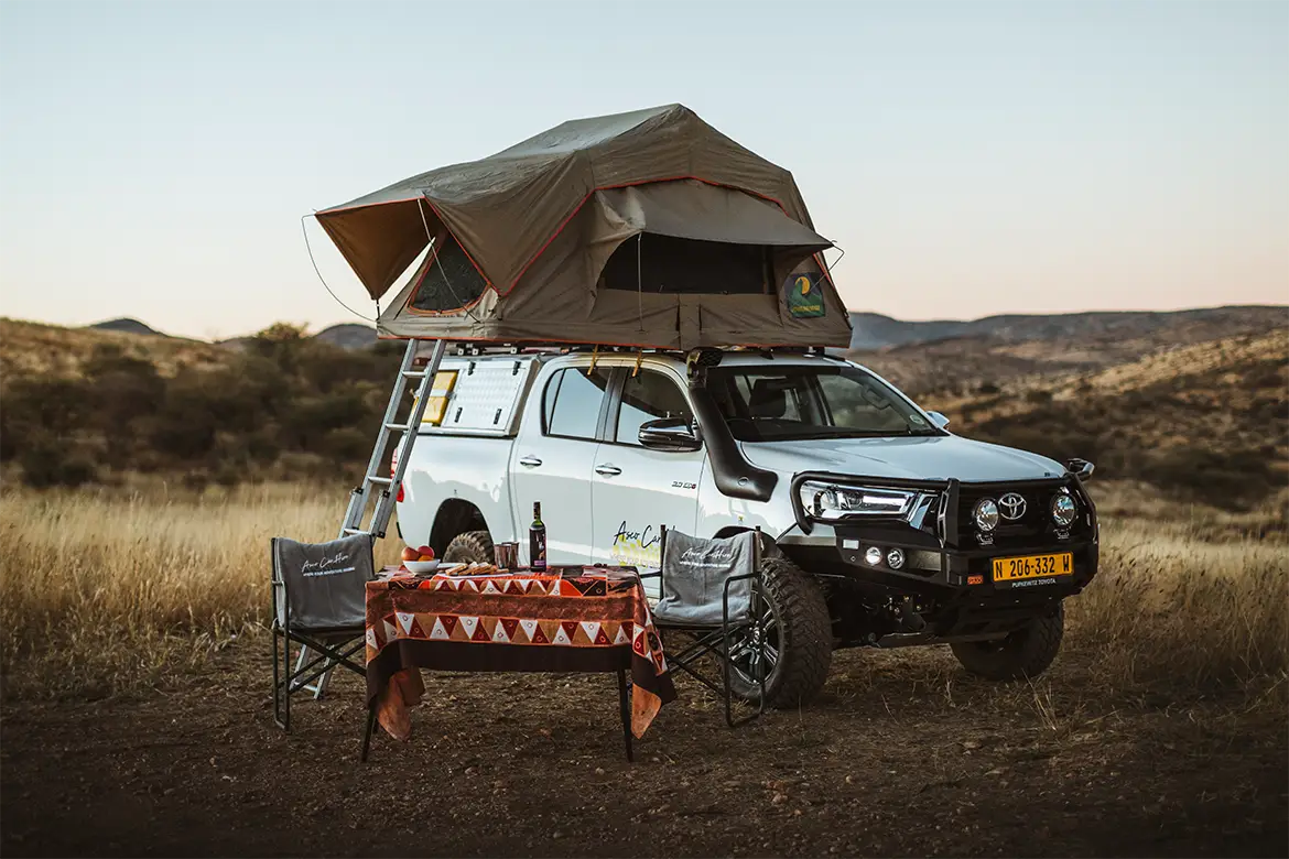 4×4 Self-Drive Rental Car With an open Rooftoptent Camping Gear 4x4 Self-Drive Rental Car With an open Rooftoptent Camping Gear